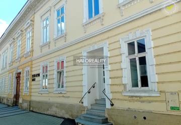 Reality Predaj, obchodný priestor Ružomberok, v centre mesta s výbornou dostupnosťou - EXKLUZÍVNE HALO 