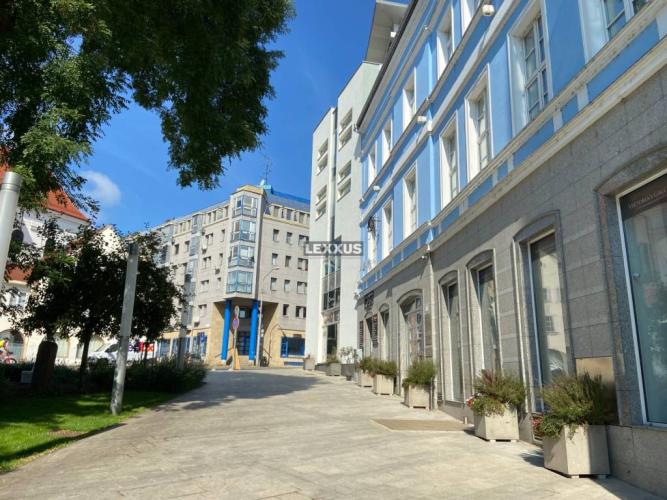 Reality LEXXUS | moderné tiché kancelárie na Hrbanovom nám., BA I