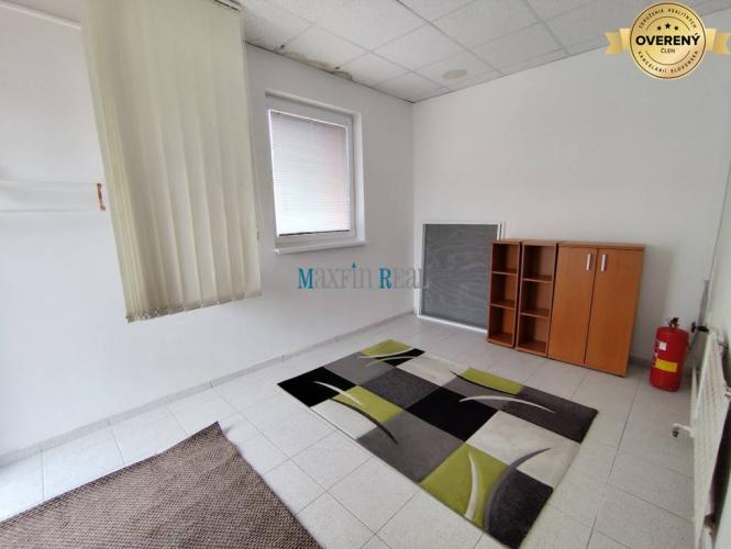 Reality Kancelárie v centre Nitry s parkovaním