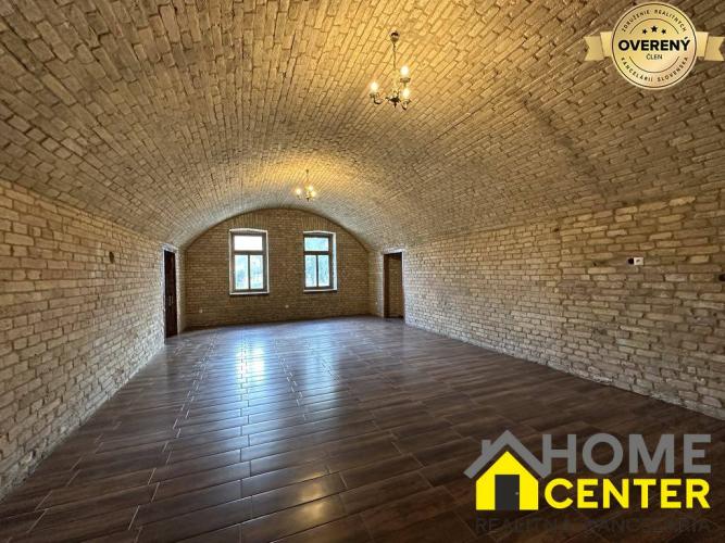 Reality PRENÁJOM :  priestor  na podnikanie alebo bývanie v Baštách