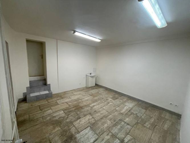Reality Priestor na prízemí na Mäsiarskej ul. – 26 m2 s umývadlom