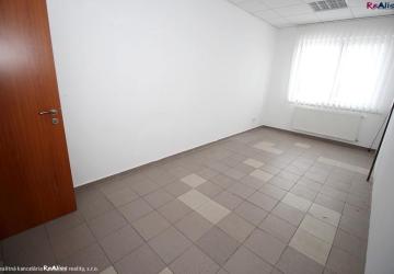 Reality Prenájom kancelárskych priestorov o rozlohe 17 m2 v centre Bánoviec nad Bebravou