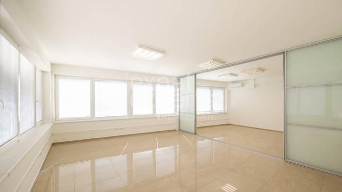 Reality Zaujímavé kancelárske priestory, 322m2, dobrá lokalita
