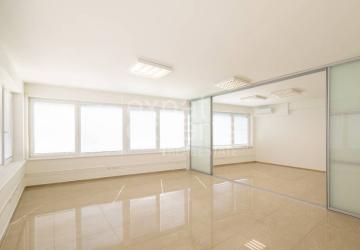 Reality Zaujímavé kancelárske priestory, 322m2, dobrá lokalita
