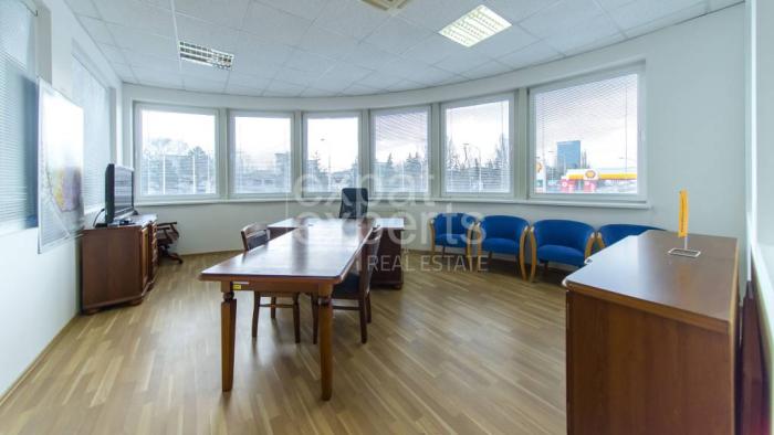 Reality Skvelé kancelárske priestory 182m2 na Vajnorskej s parkovaním, A/C