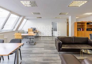 Reality Kancelárske priestory, 2x kancelária 89m2, s A/C oproti poliklinike