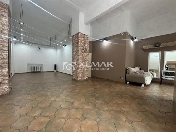 Reality Prenájom obchodný priestor Žiari nad Hronom