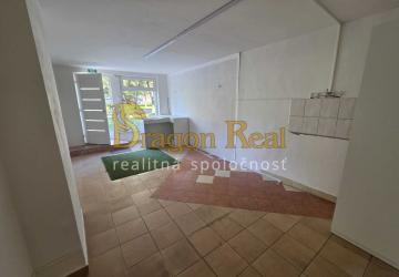 Reality PRENÁJOM – Obchodný priestor o rozlohe 25 m2 – MICHALOVCE