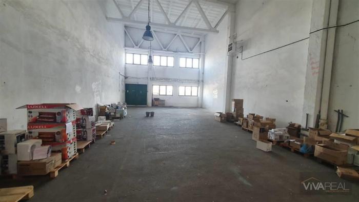 Reality VIVAREAL* PRENÁJOM skladových priestorov, výmera 640 m2 a 2000 m2 + 6 kancelárií, Trnava