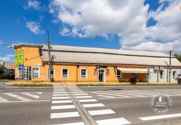 Reality AXIS REAL | Polyfunkčná budova na predaj, Stupava, Hlavná ulica