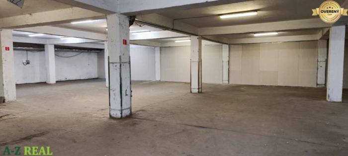 Reality Na prenájom sklad 440 m2.