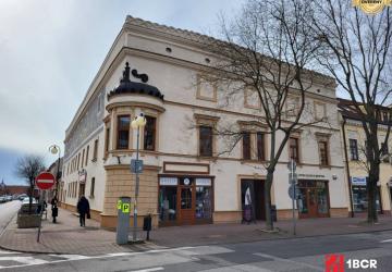 Reality KANCELÁRSKY PRIESTOR - (6 MIESTNOSTÍ) 102,20m² , RADNIČNÉ NÁM.,PEZINOK