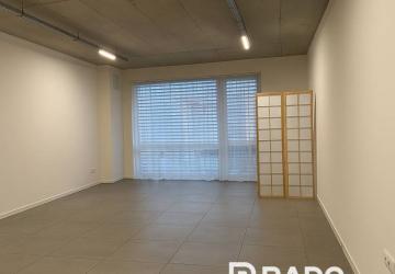 Reality RADO | Na prenájom kancelária s balkónom na Legionárskej ul. | Trenčín