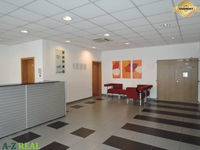 Reality Prenájom kancelárií v novšej budove Gagarinova ul., 176m2 + terasa