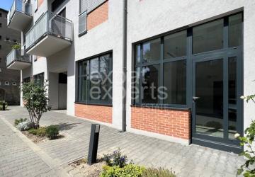 Reality Obchodný priestor 59m2, uzavretý areál, 2x parking, pri OC Central