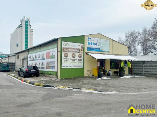 Reality NA PREDAJ OBCHODNÝ A SKLADOVÝ PRIESTOR PRI HLAVNEJ CESTE, HURBANOVO