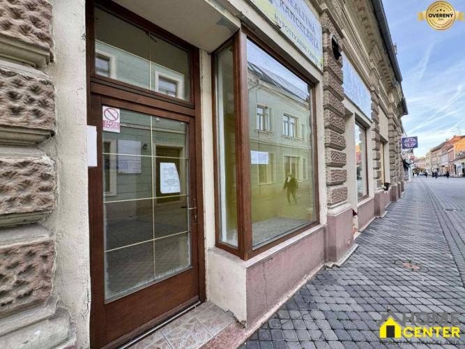 Reality PRENÁJOM obchodný priestor/kancelária v priamom centre - KOMÁRNO