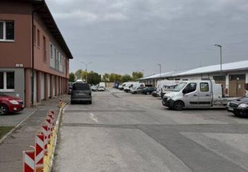 Reality Sklad 67m2, 108m2, kancelárie 17m2,19m2, 32m2 v areáli. Šenkvická.