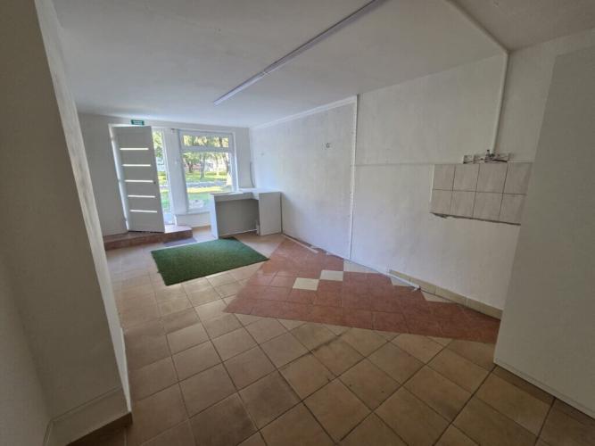 Reality PRENÁJOM – Obchodný priestor o rozlohe 25 m2 – MICHALOVCE