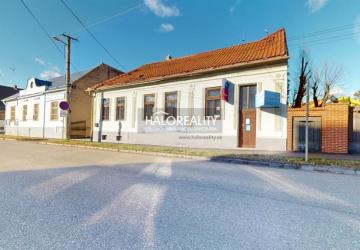 Reality Predaj, Komerčná Budova Rimavská Sobota, ulica Mikszátha - EXKLUZÍVNE HALO REALITY