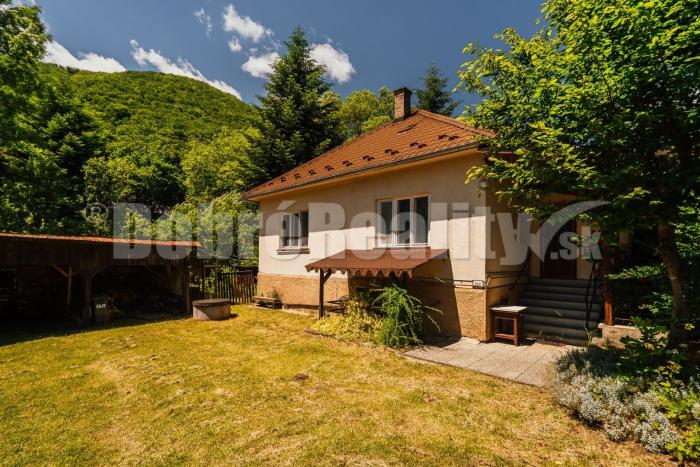 Reality PREDAJ: Menší rodinný dom na brehu Rimavy, 104 m2, Tisovec, okres Rimavská Sobota