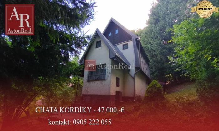 Reality CHATA KORDÍKY - 2 poschodia, 3 izby+kuchynka, kúpelňa - 420 m2 pozemok