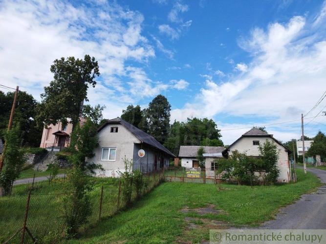 Reality Sen o vidieckom živote - Dva domy na 2332 m² v malebných Čelovciach čakajú na vás