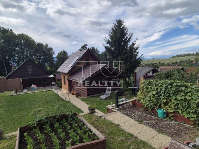 Reality Murovaná záhradná chata v sade 600.ročnice Prievidza