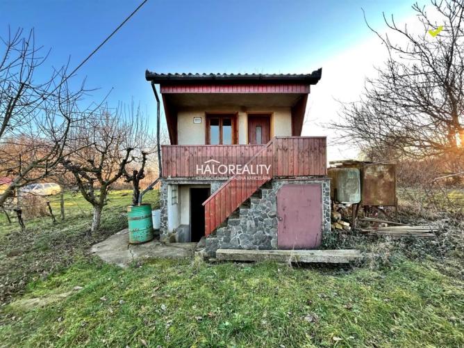 Reality Predaj, chata Farná, s krásnym pozemkom, čiastočne zrekonštruovaná - EXKLUZÍVNE HALO REALITY