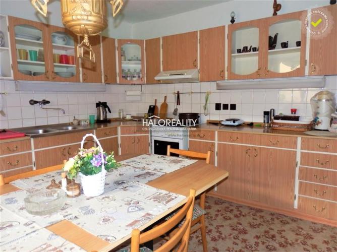 Reality REZERVOVANÉ - Predaj, rodinný dom Trebatice