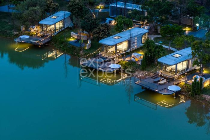 Reality Vesmírna kapsula VESSEL E7 s balkónom a terasou, 38 m2