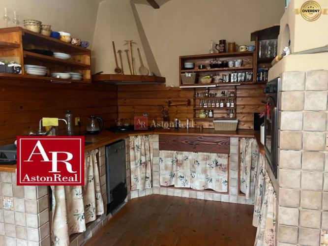 Reality PREDAJ: DOM (CHALUPA) zastavaná plocha 135 m2 - Moštenica