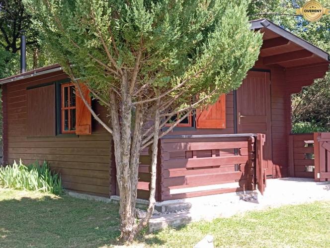 Reality TURANY- krásna chata na pozemku 700m2