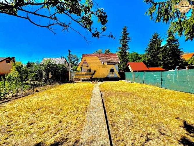 Reality Predám celoročne obývateľnú chatu v Nových Zámkoch