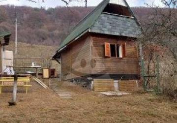 Reality Stavebný na rodinný dom, Chvojnica