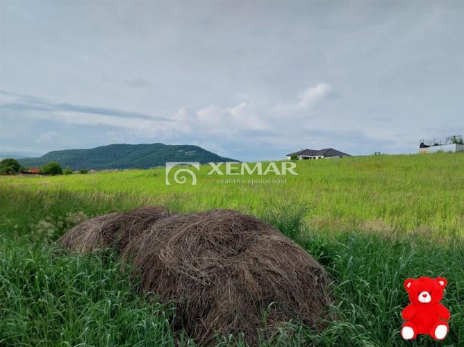 Reality Predaj pozemku s elektrickou prípojkou v obci Stožok