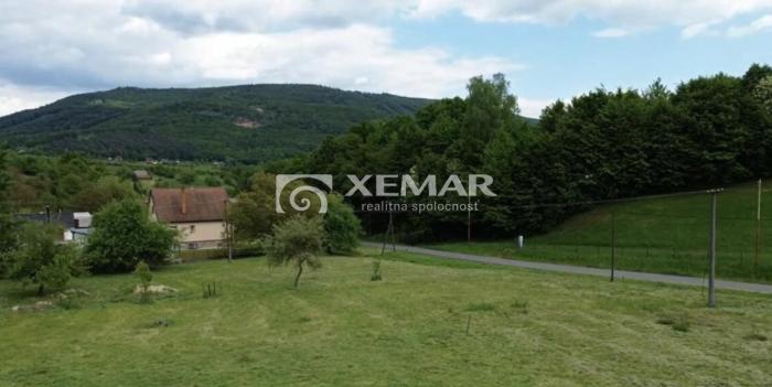 Reality Predaj: Stavebný pozemok 1100 m2 s prípojkami, Nová Baňa – Štále