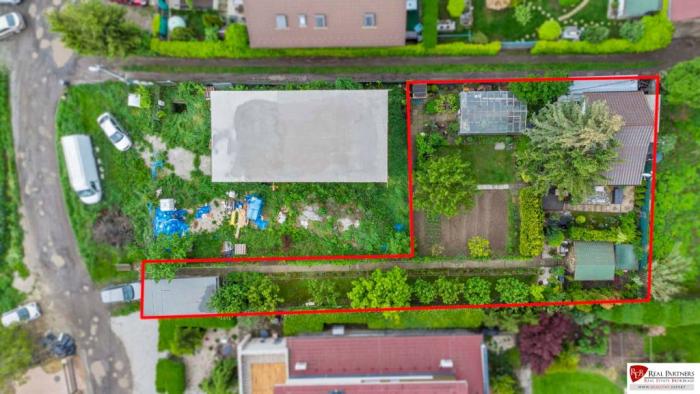 Reality REB.sk ponúka na predaj stavebný pozemok v pokojnej časti v Jarovciach