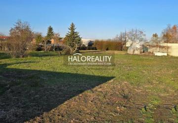 Reality Predaj, pozemok pre rodinný dom   898 m2 Mostová