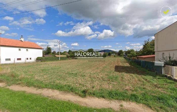Reality Predaj, pozemok pre rodinný dom   1841 m2 Preseľany, slnečný, mimo hlavnej cesty - EXKLUZÍVNE H