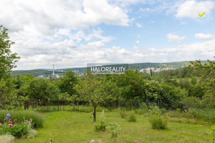 Reality Predaj, záhradný pozemok   4064 m2 Bratislava Lamač, záhradkárska osada Zlatá hora - EXKLUZÍV