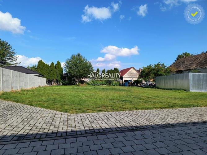 Reality Predaj, pozemok pre rodinný dom 697 m2 Bernolákovo