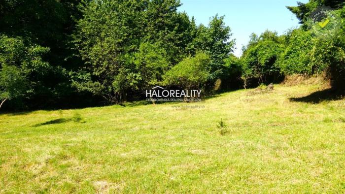 Reality Predaj, pozemok pre rodinný dom  1000 m2 Pernek - EXKLUZÍVNE HALO REALITY