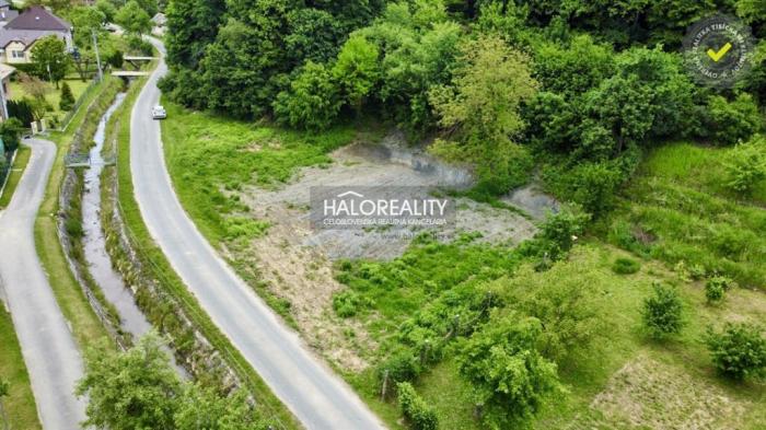Reality Predaj, pozemok pre rodinný dom   2220 m2 Selce - EXKLUZÍVNE HALO REALITY