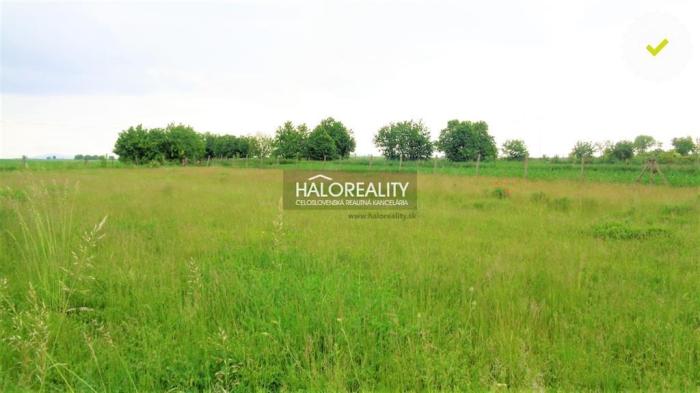 Reality Predaj, pozemok pre rodinný dom   688 m2 Cabaj - Čápor, Pereš - EXKLUZÍVNE HALO REALITY