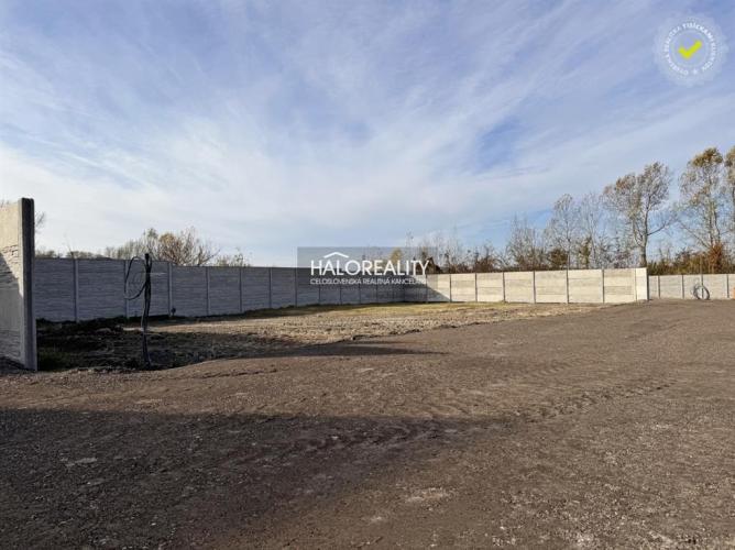 Reality Predaj, pozemok pre rodinný dom   435 m2 Veľký Meder, časť Ižop, IS na pozemku, oplotený - EX