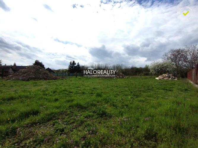Reality Predaj, pozemok pre rodinný dom   982 m2 Jur nad Hronom