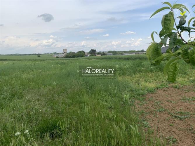 Reality Predaj, pozemok pre rodinný dom   600m2 Golianovo