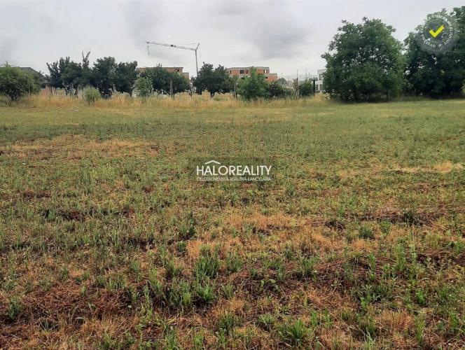 Reality Predaj, pozemok pre rodinný dom   628 m2 Trnava