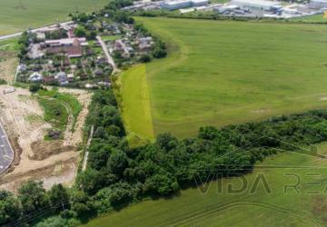 Reality Na predaj pozemok v Pezinku o výmere 3860 m2